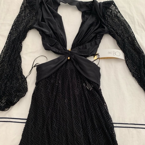 Plunge Netted Cutout Maxi Beach Dress
Size small - Picture 10 of 12